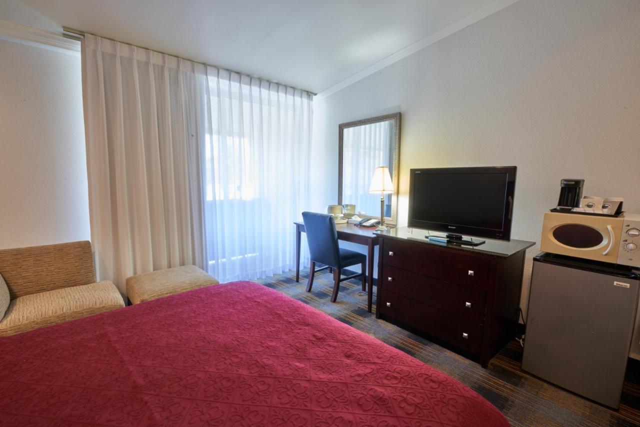 Riverview Inn & Suites Somerset Extérieur photo