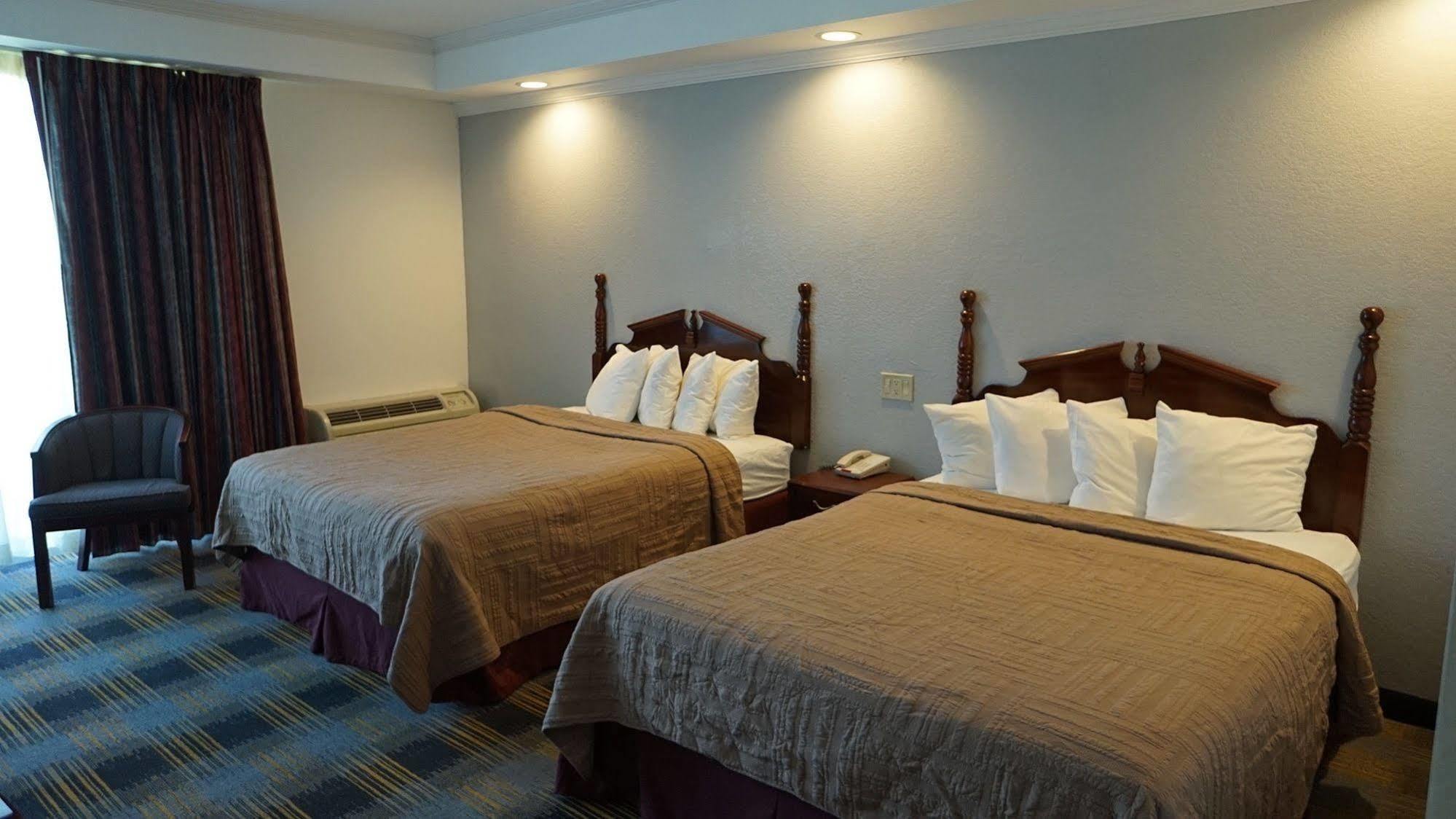 Riverview Inn & Suites Somerset Extérieur photo