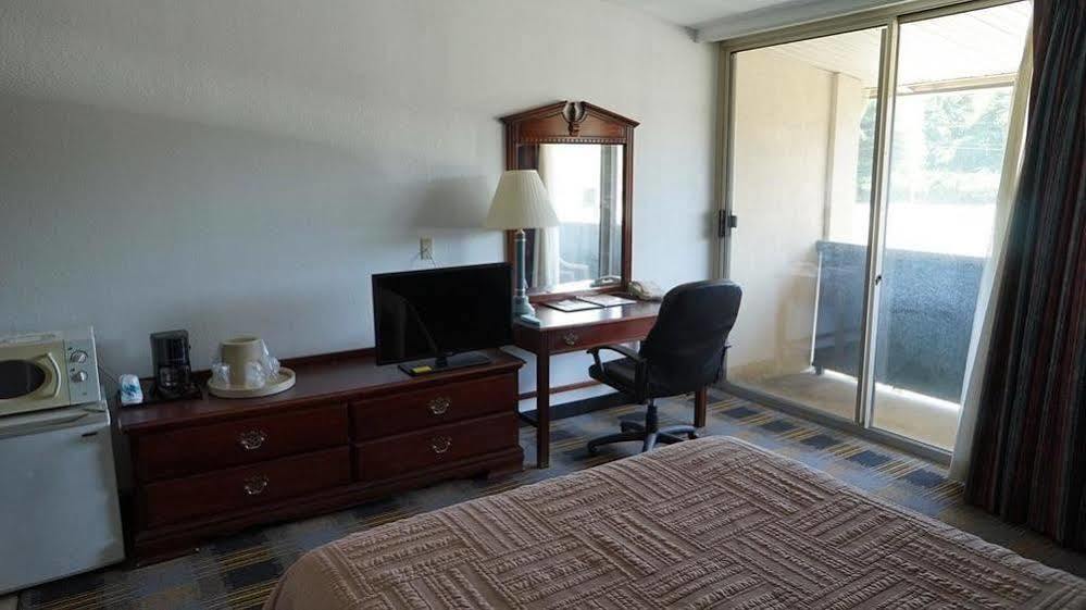 Riverview Inn & Suites Somerset Extérieur photo
