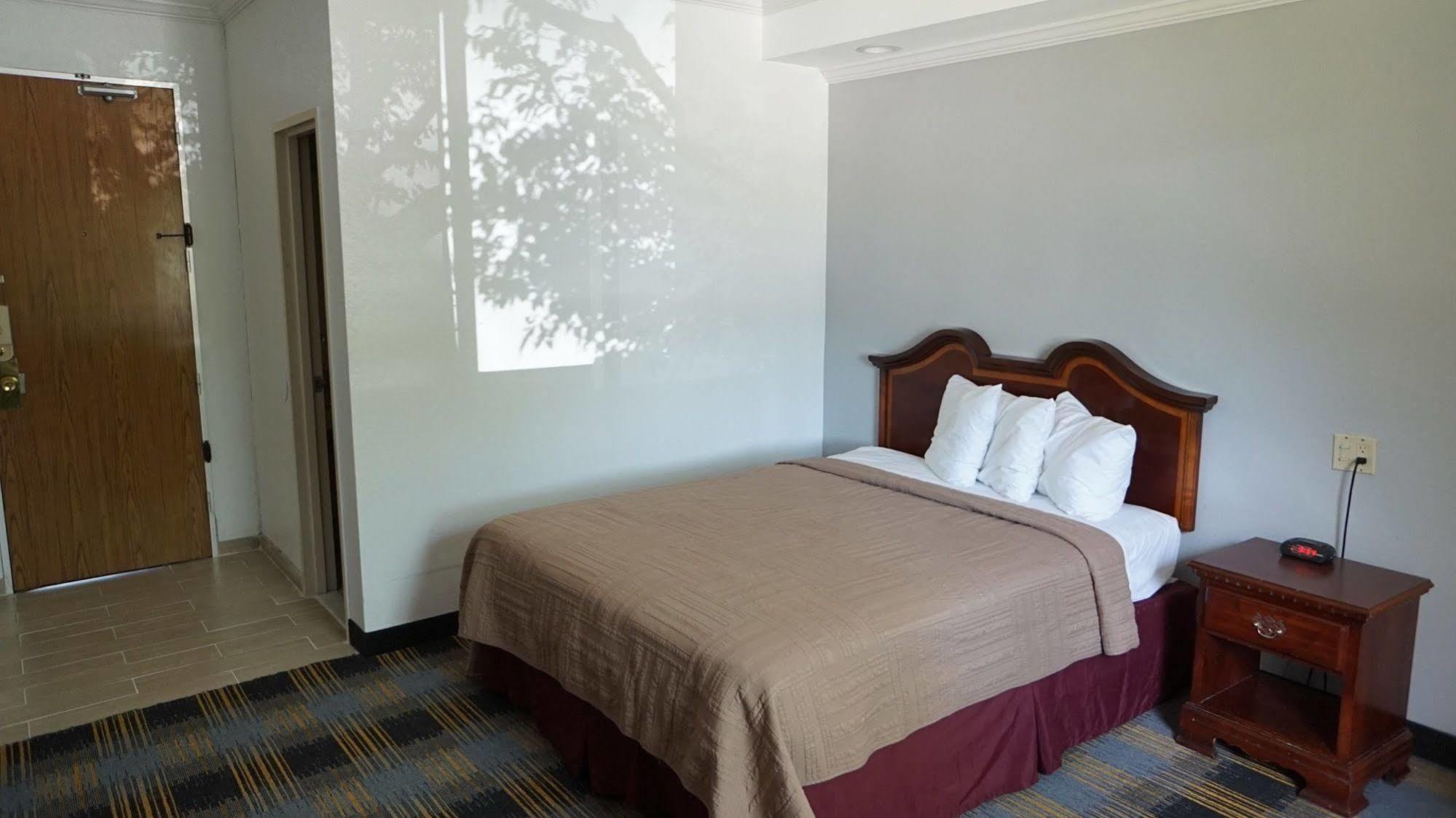 Riverview Inn & Suites Somerset Extérieur photo